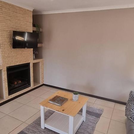 Spacious Cottage Mount Road Bagian luar foto